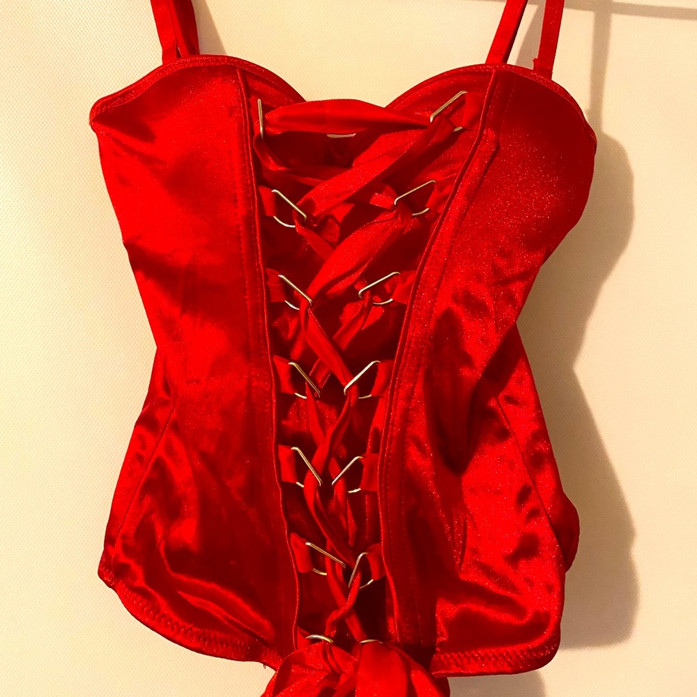 Small Red Lace-up Corset - Spirit Halloween